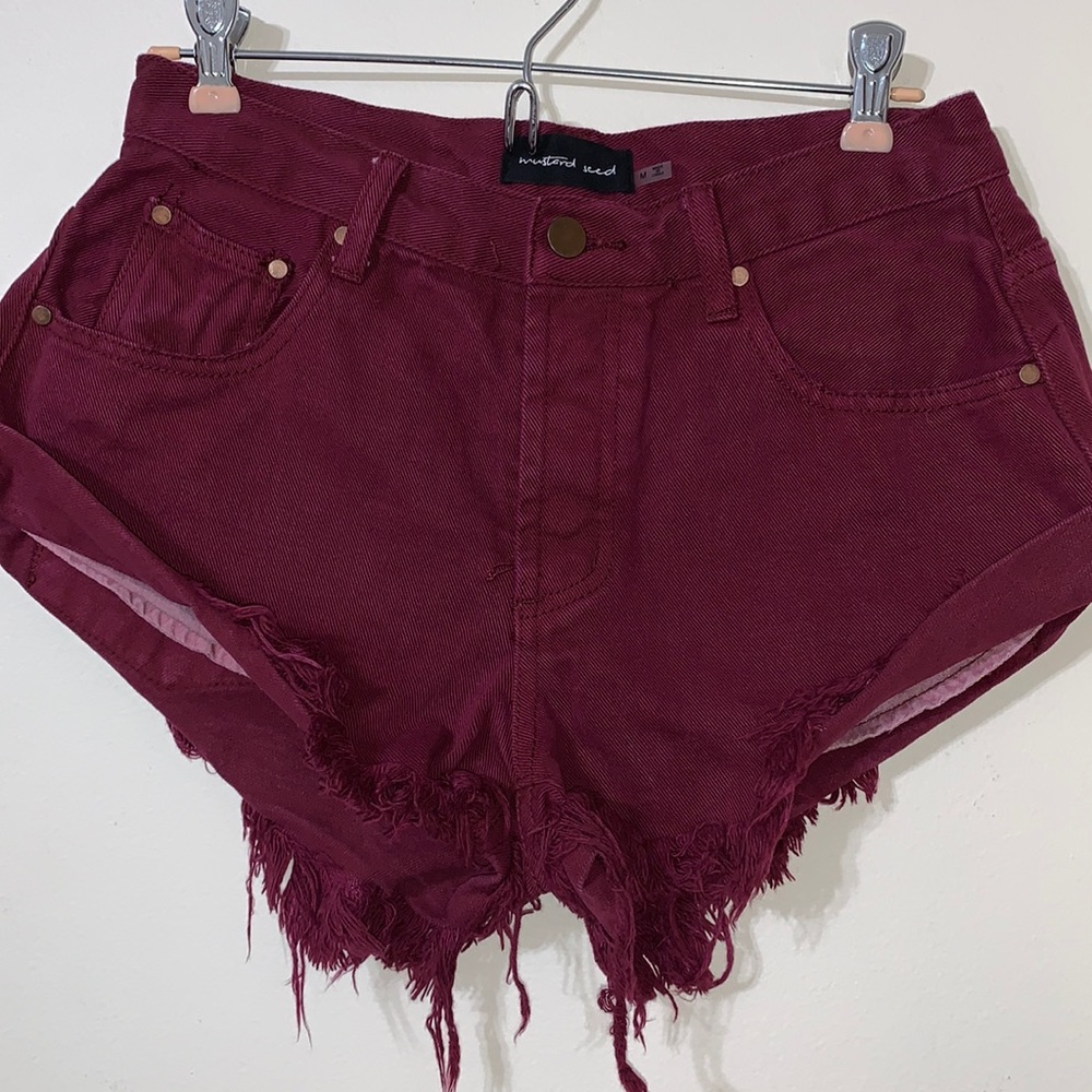 Mustard seed burgundy cutoff jean short size M